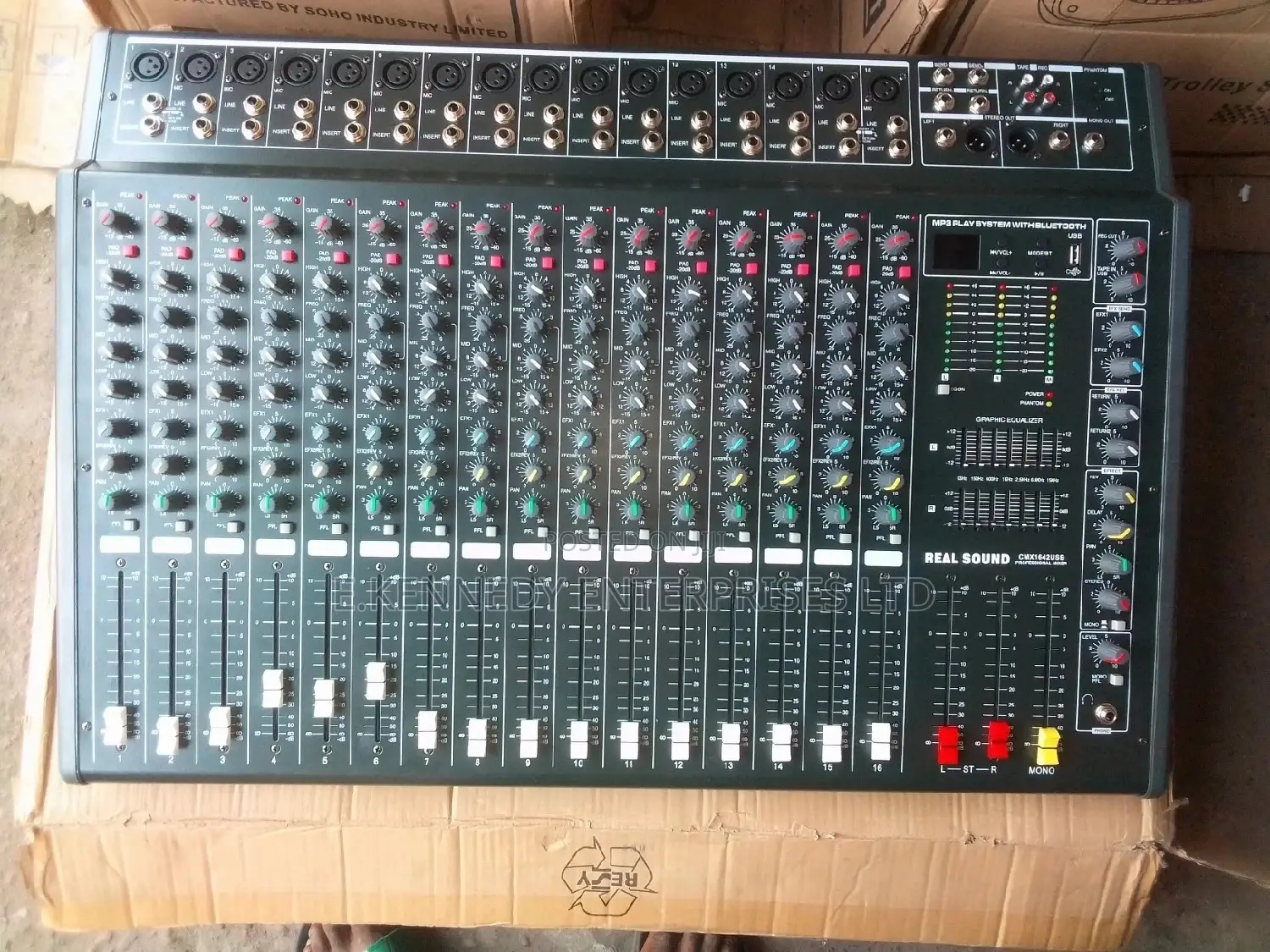 16 Channels Professional Mixer