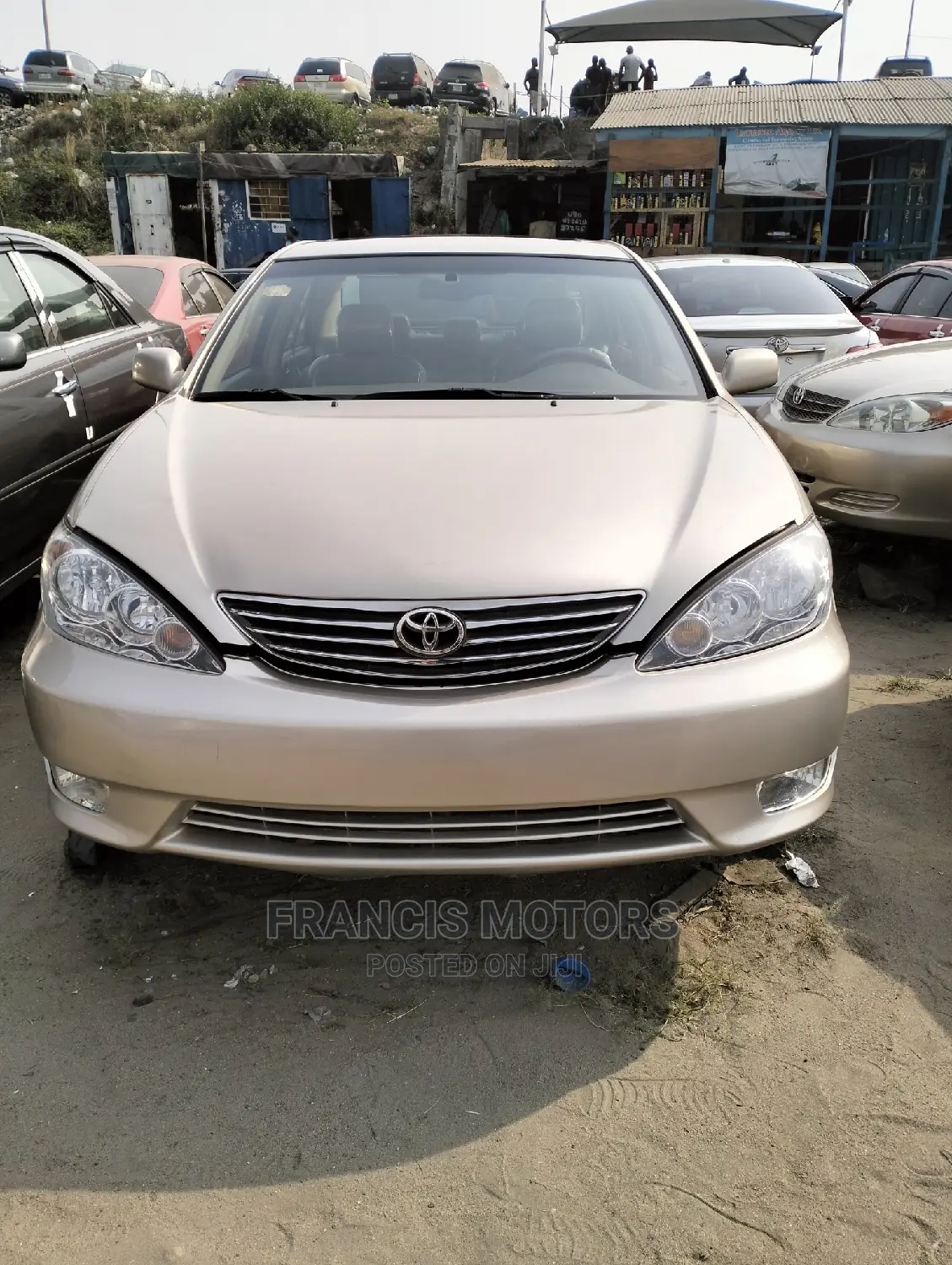 Toyota Camry 2005 Gold