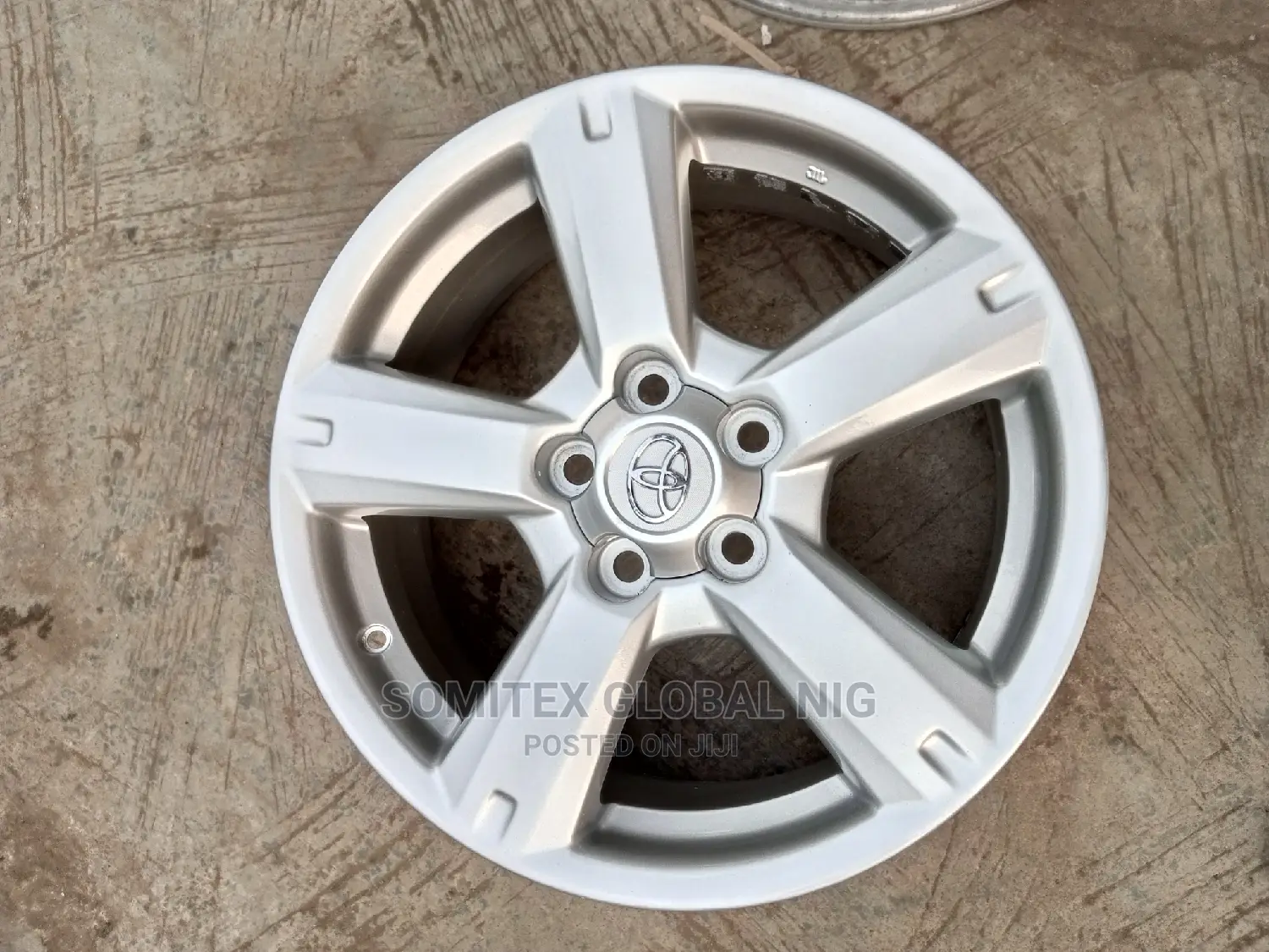 17rim Toyota RAV4.