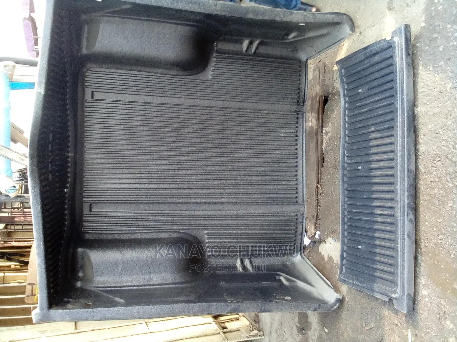 Bucket for Toyota Hilux 2023