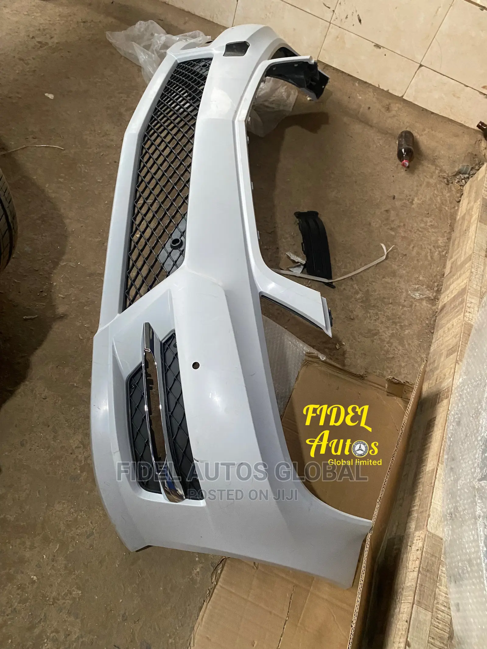 C300 2013 Front Bumper W204