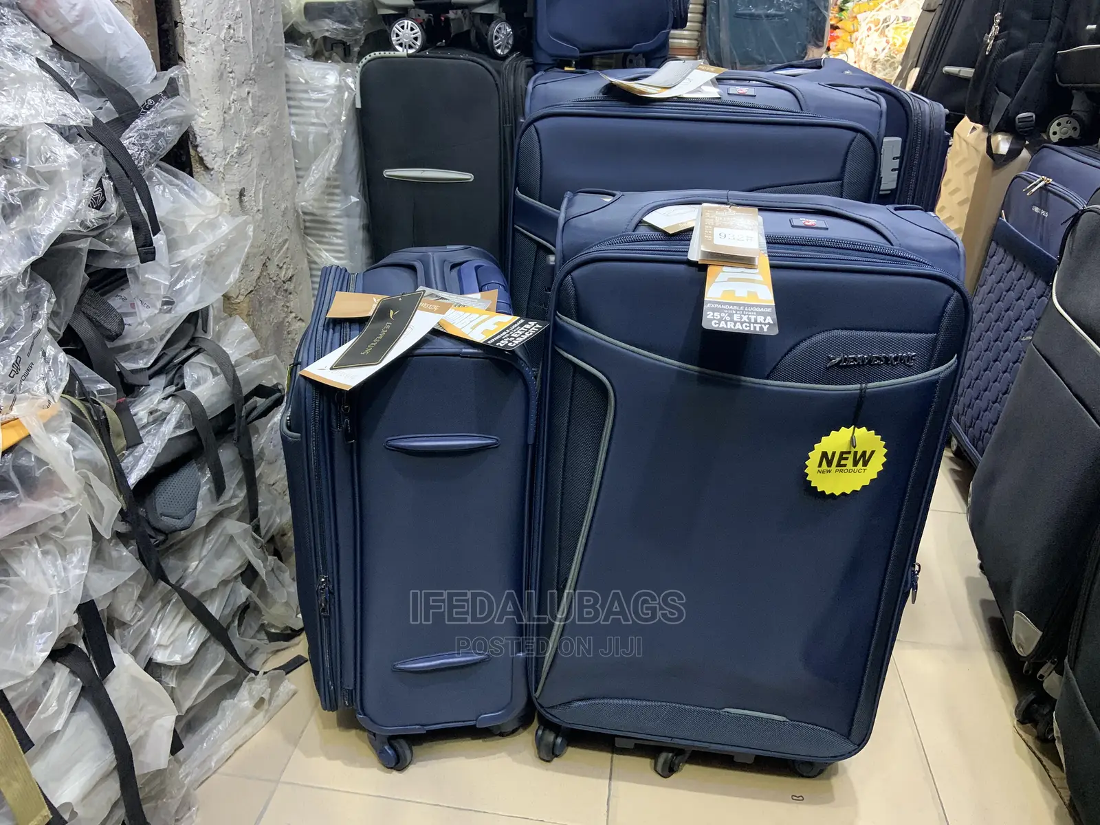 Set of Blue Leaves King Traveling Luggage With 5 Tyres