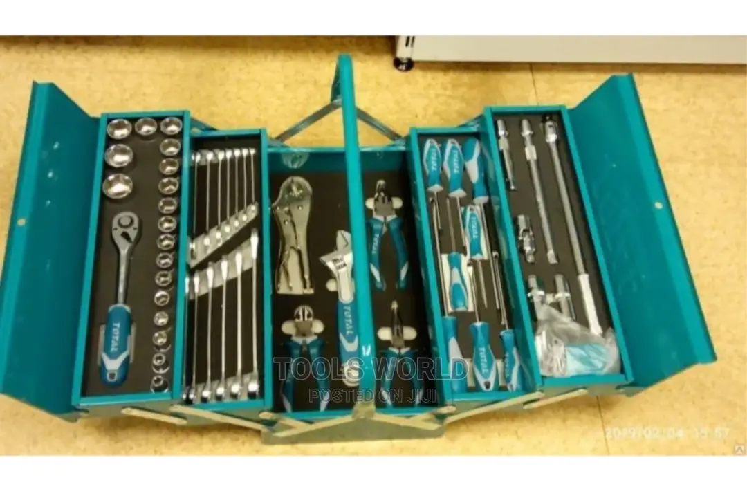 59-Piece Hand Tool Kit Total THTCS12591