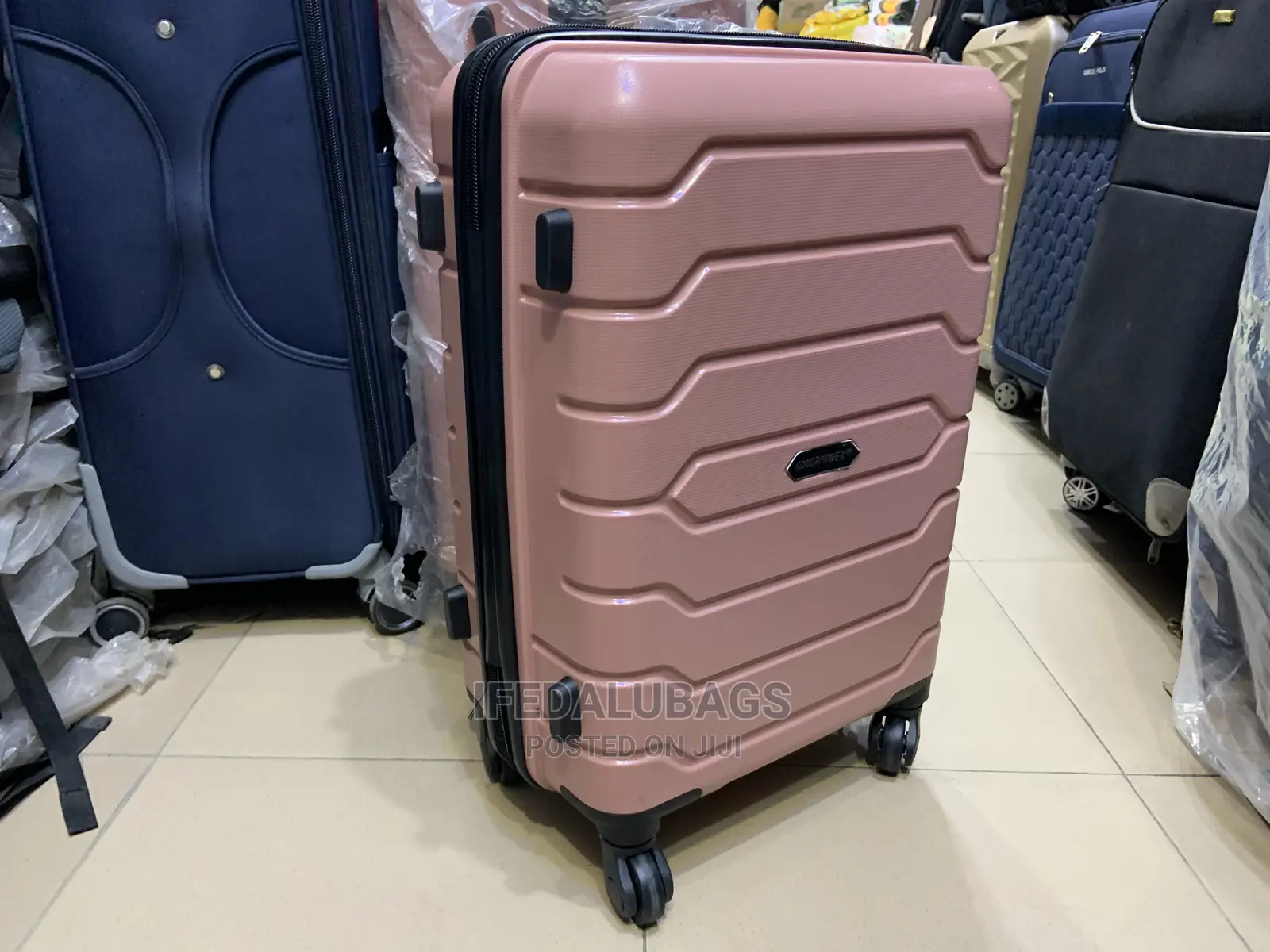 Small Size Quality Imported Plastic Traveling Luggage