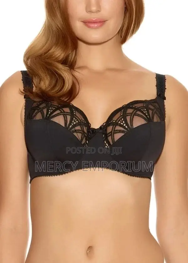 Black Non Padded Lace Bra. Lace Bra, Bra Size 34E Black