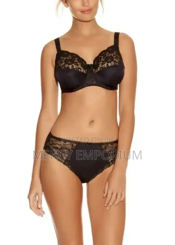 Black Non Padded Bra. Size 34F Black Bra. Full Cup Bra