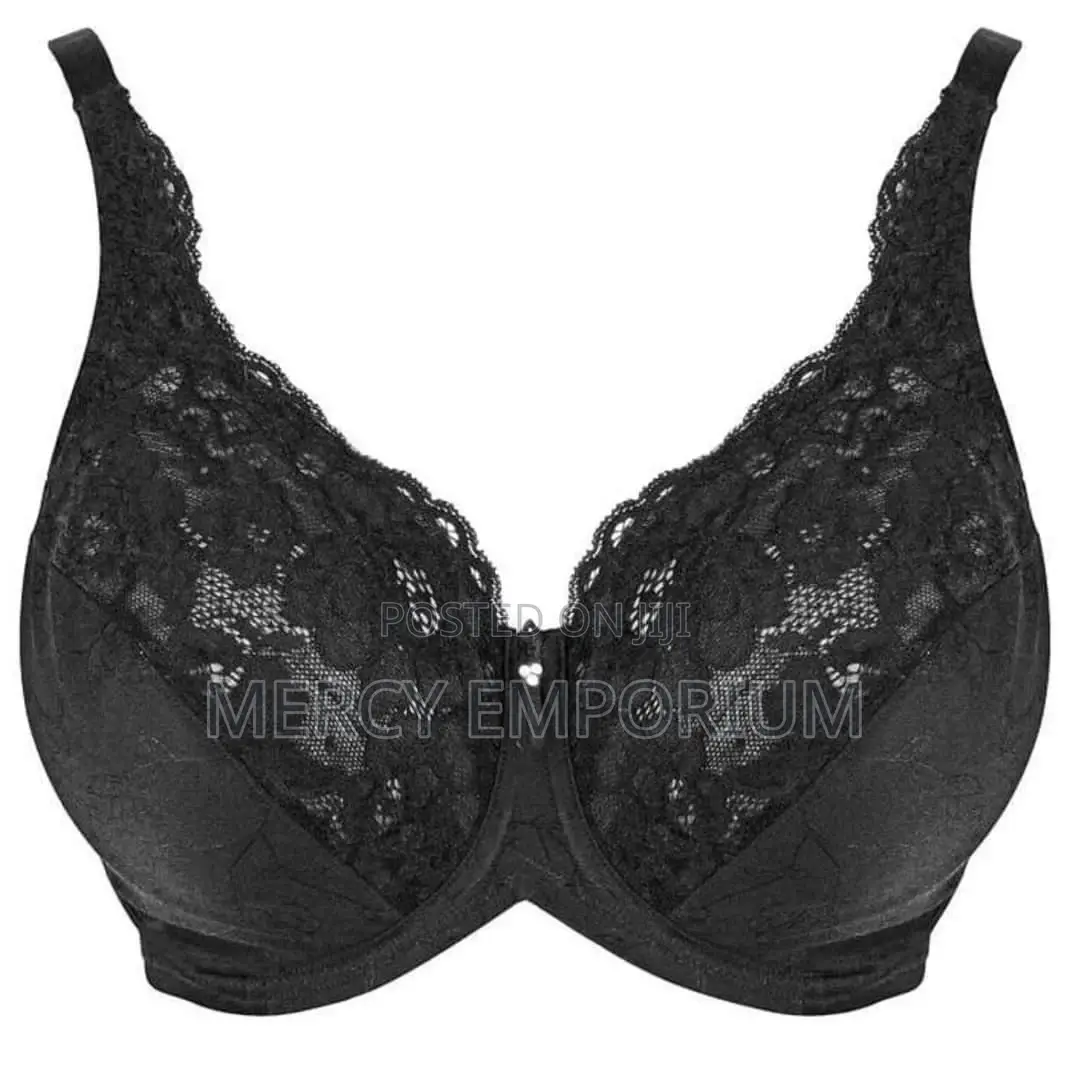 Full Coverag Black Bra, Size 34B Black Bra. Side Support Bra