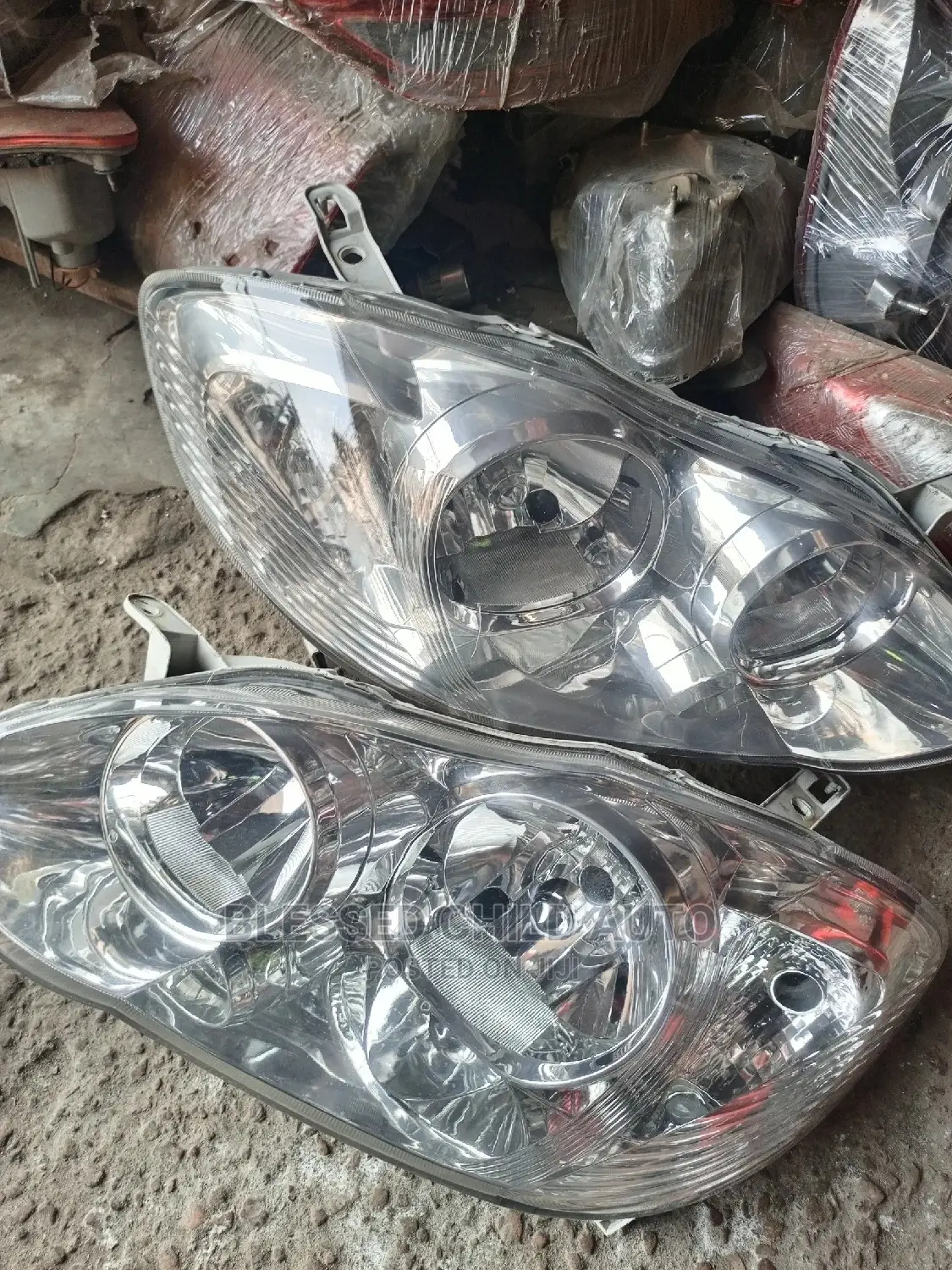 Headlamp Toyota Corolla Altis 2003-2007