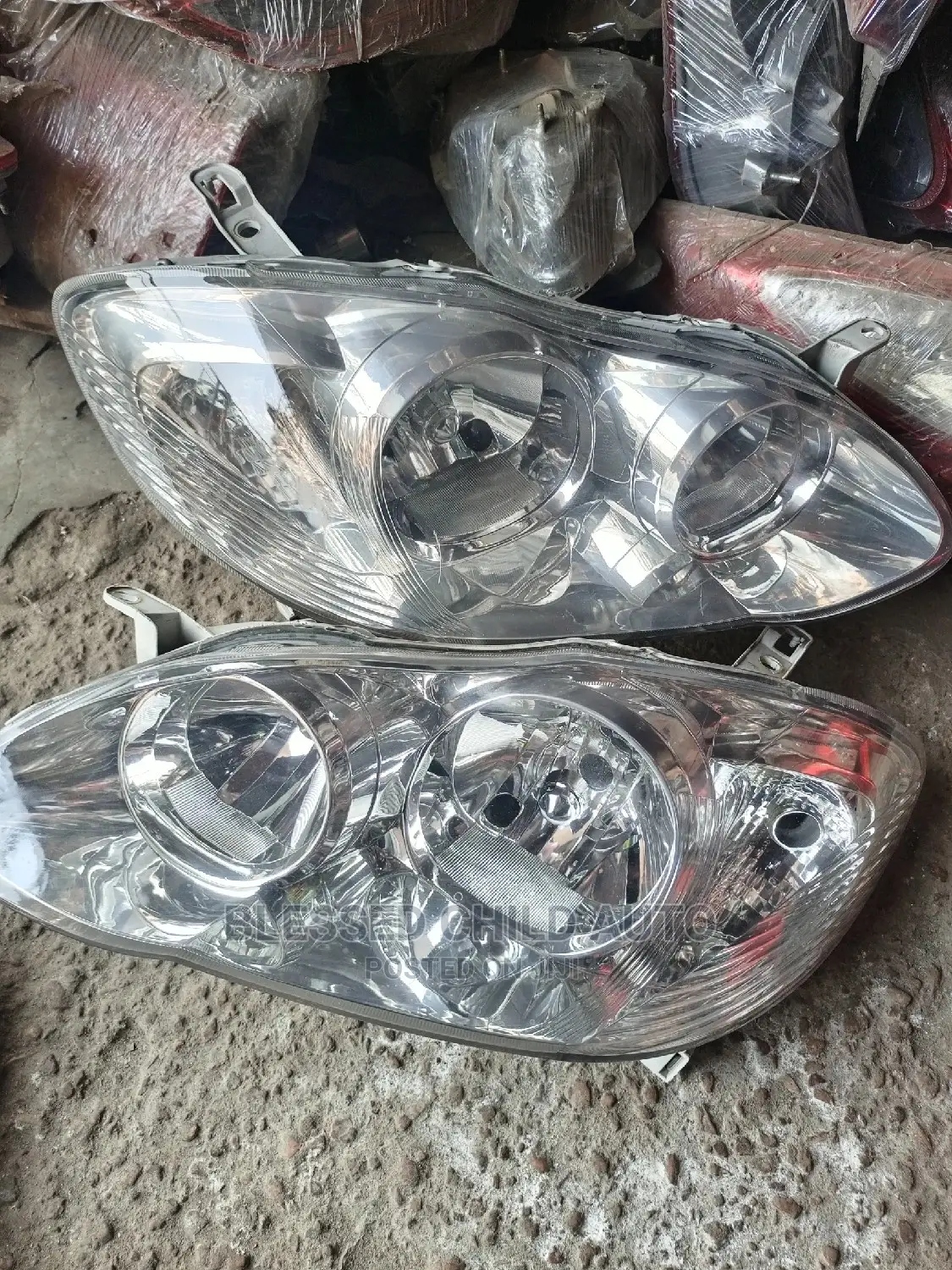 Headlamp Toyota Corolla Altis 2003-2007