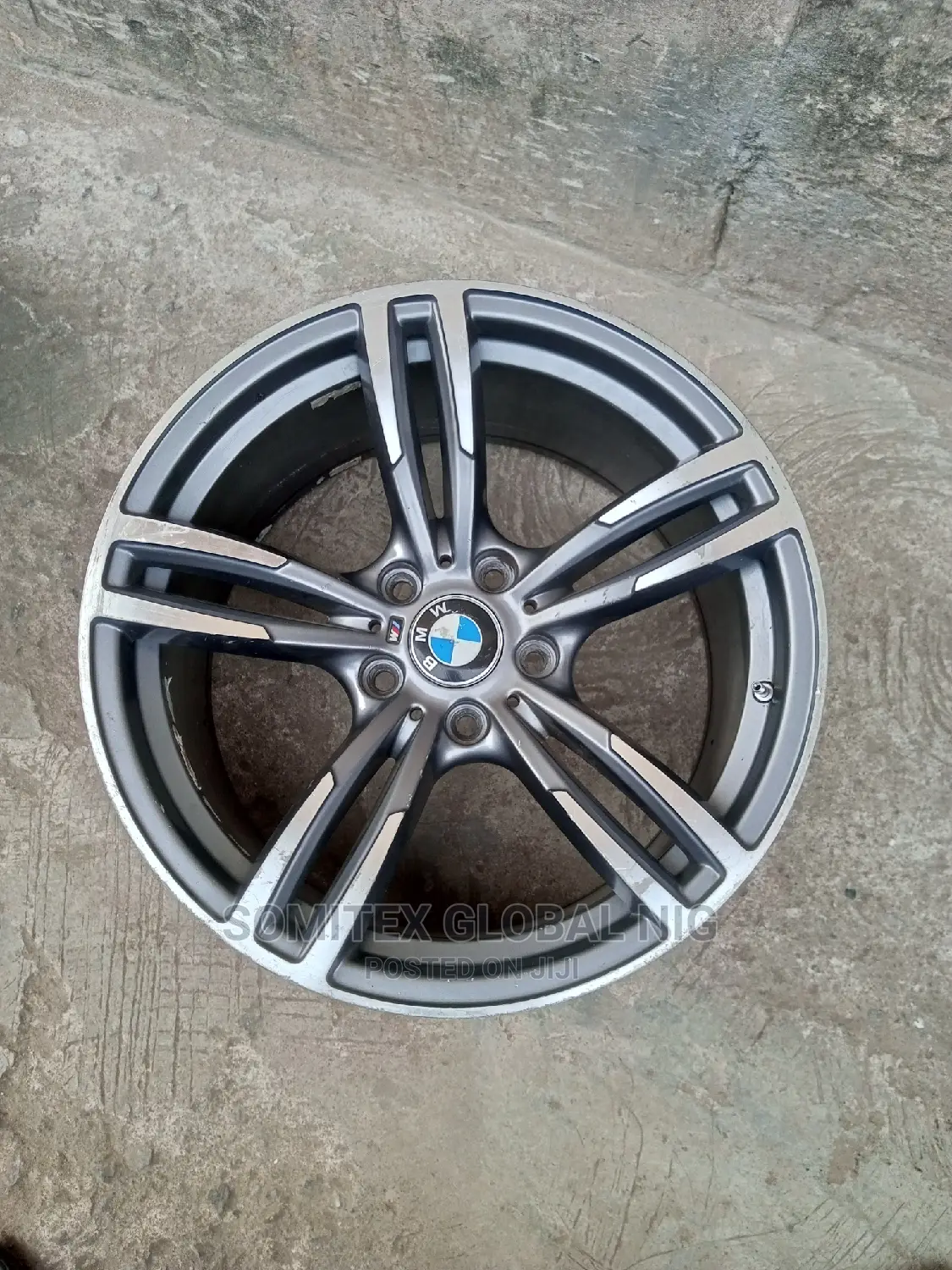 BMW Alloyed Rim 18inch!