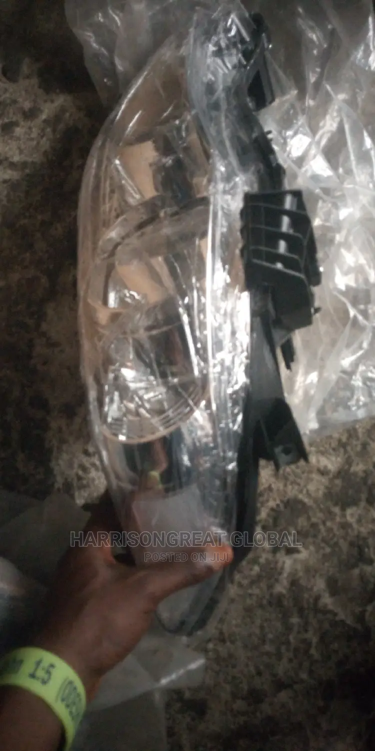 Toyota Corolla Head Lamp for 2012 Model (South)