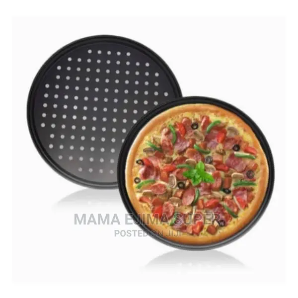 Set of 2 Pizza Pan With Holes and Pizza Cutter