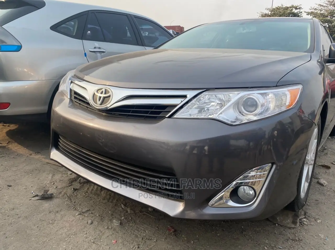 Toyota Camry XLE 4dr Sedan (2.5L 4cyl 6A) 2013 Gray