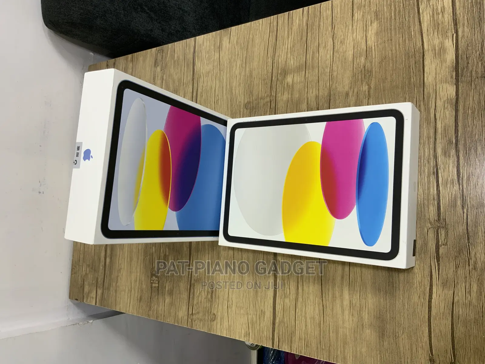 New Apple iPad Wi-Fi 64 GB Gray