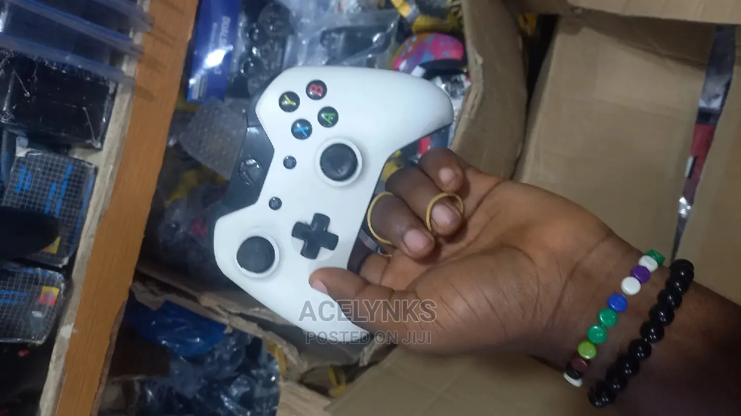 White Xbox One