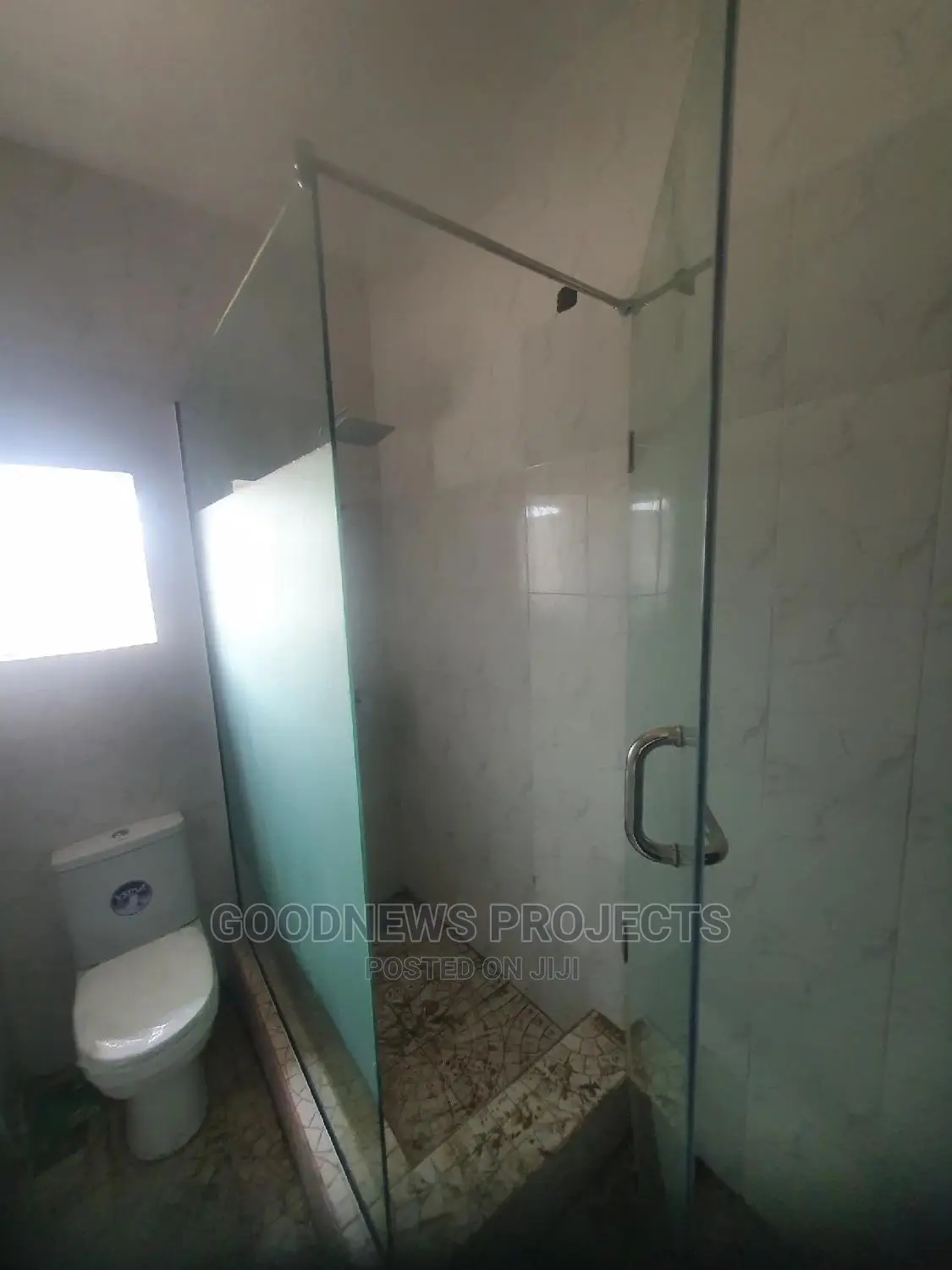 Frameless Half Frosted Cubicle Glass
