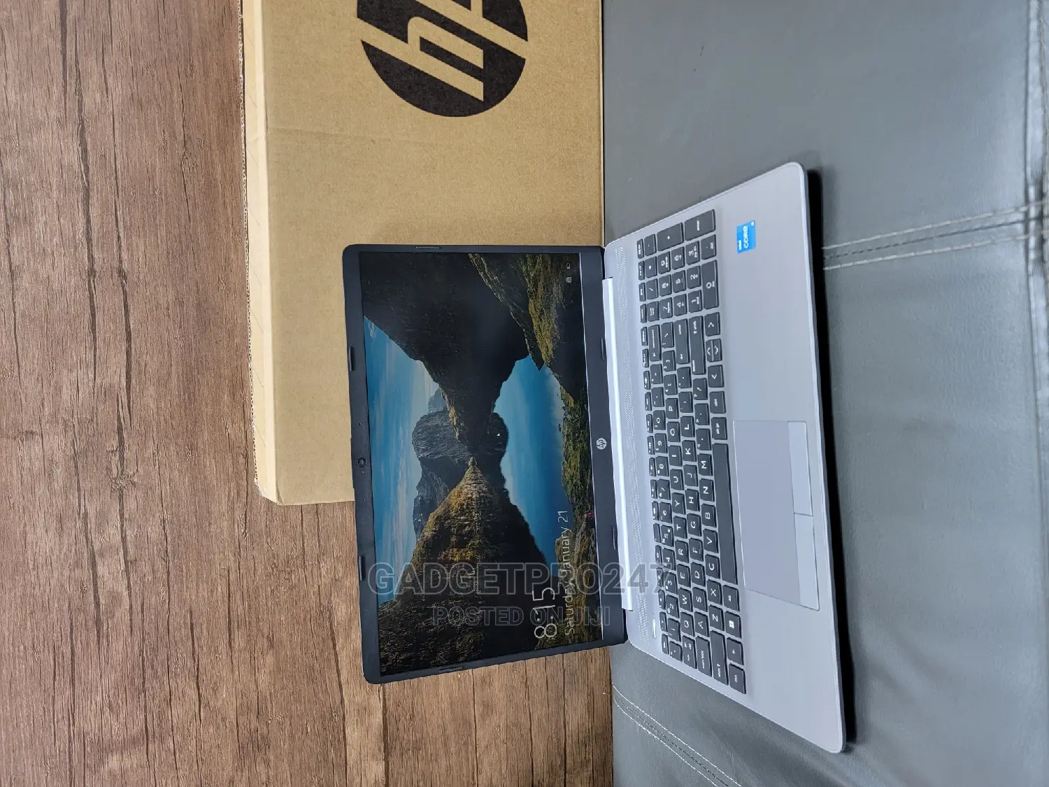 New Laptop HP 250 G8 8GB Intel Core I3 SSD 256GB