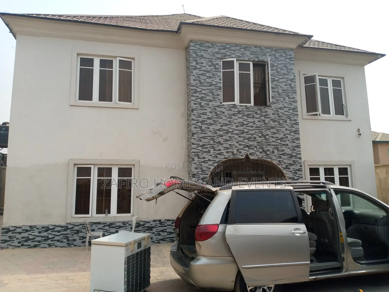 7bdrm Duplex in Icast Elebu, Akala Express for sale