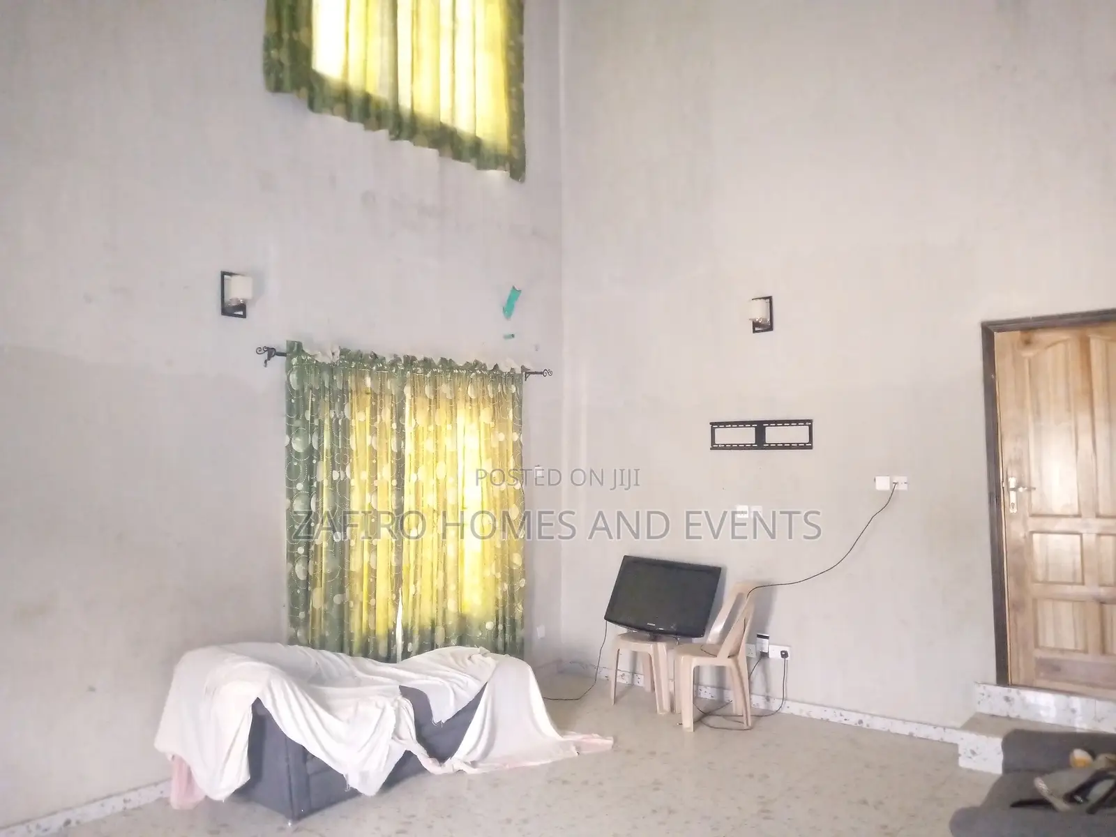 7bdrm Duplex in Icast Elebu, Akala Express for sale