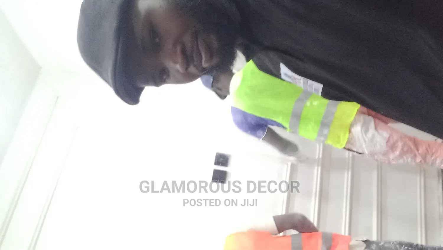 Proffesional Wall Screeding/House Painter/Bricks/Wall Designs