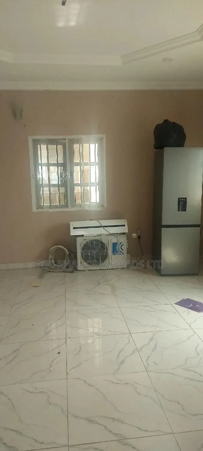 1bdrm Block of Flats in News Engineering for rent