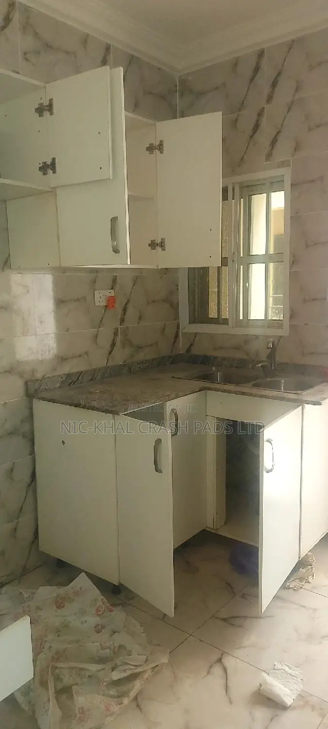 1bdrm Block of Flats in News Engineering for rent