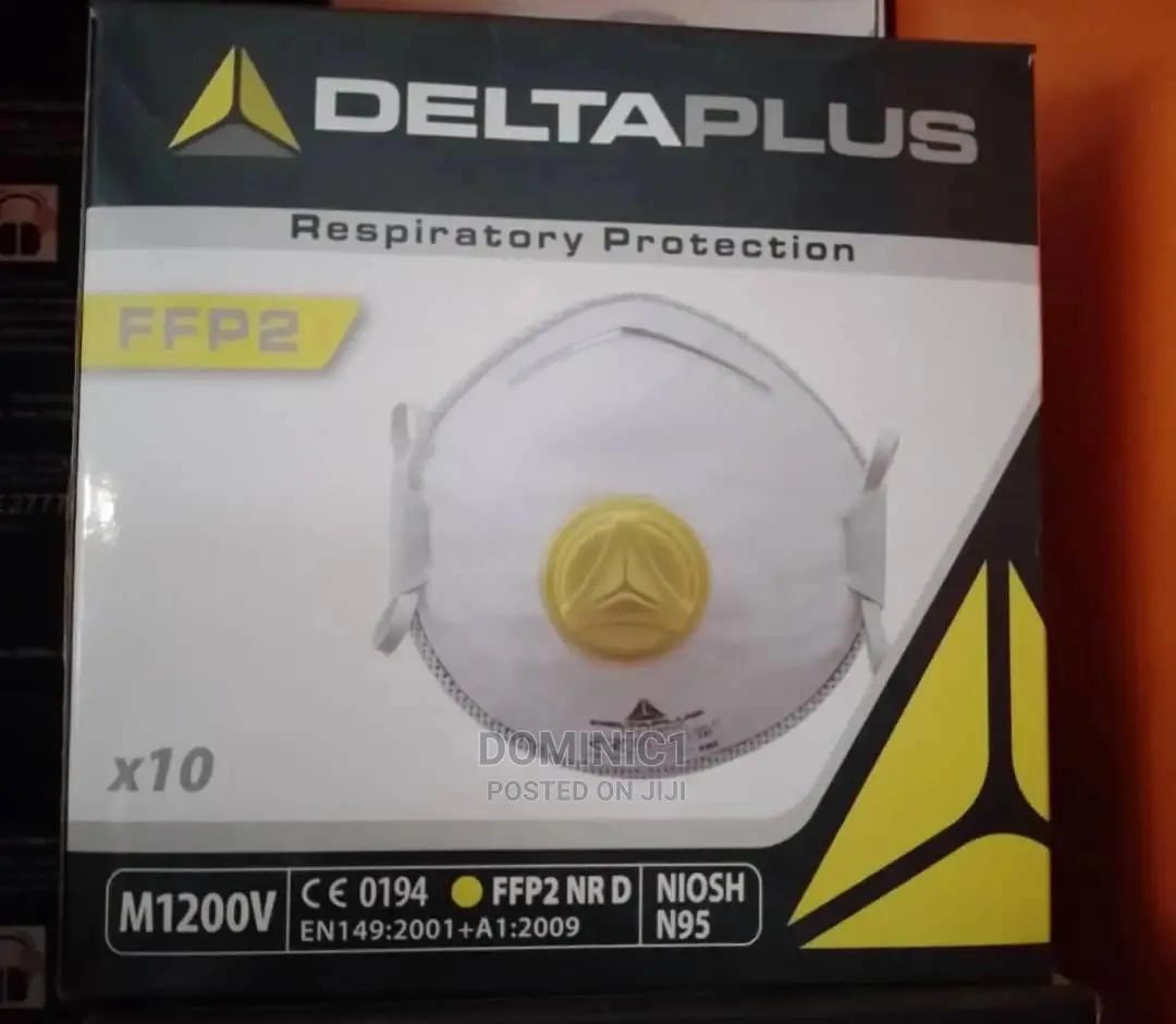 Deltaplu Face Mask