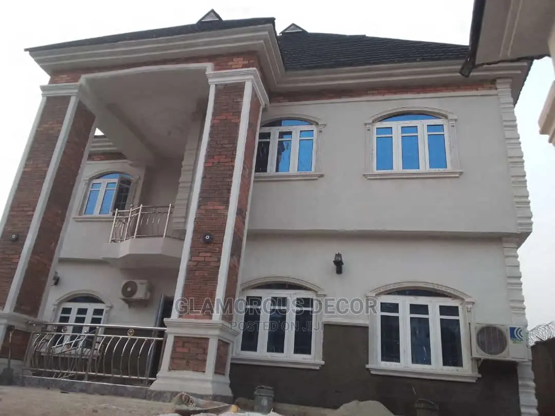 Proffesional House Paintings/Screeding
