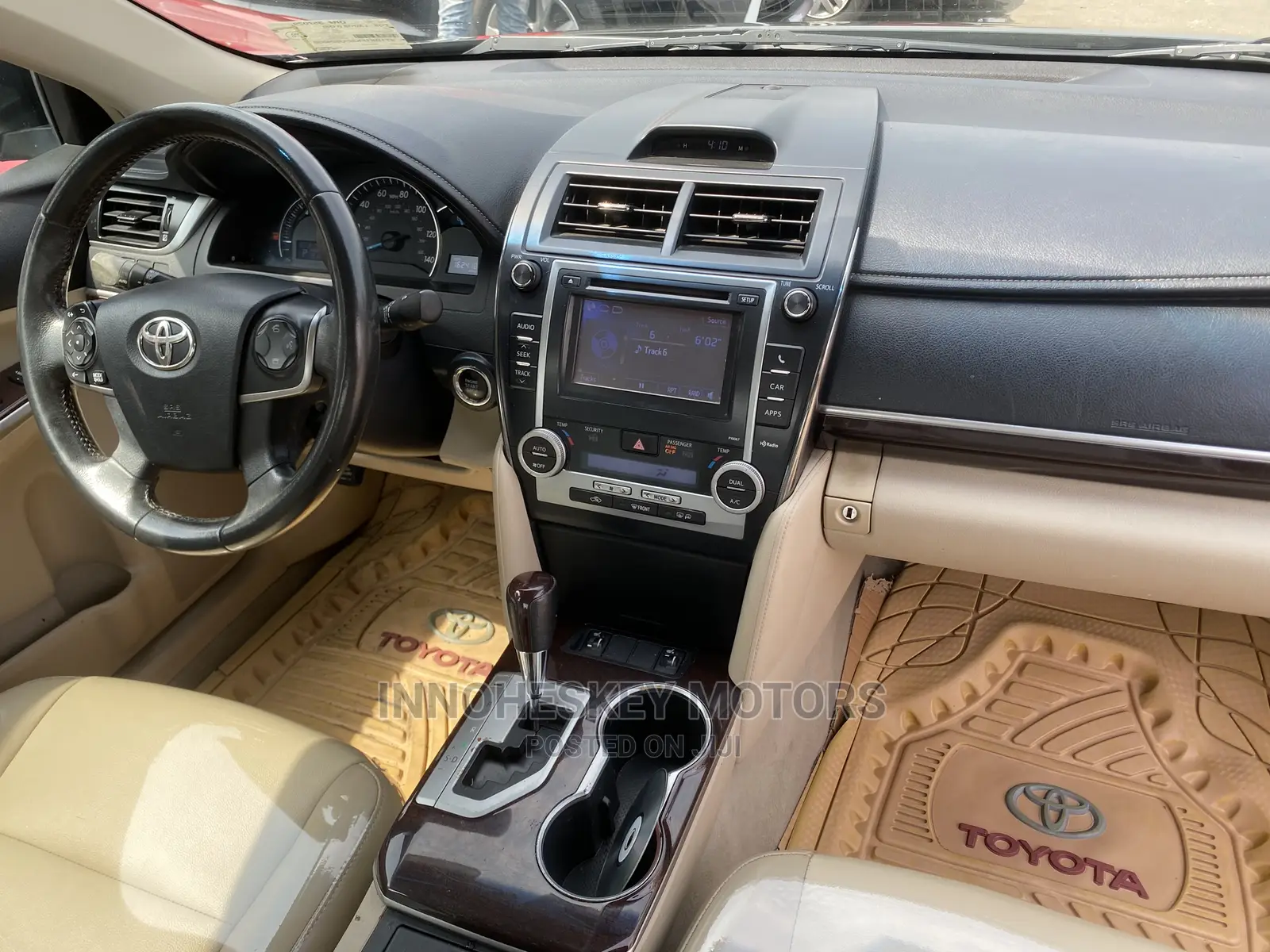 Toyota Camry XLE V6 4dr Sedan (3.5L 6cyl 6A) 2013 Black