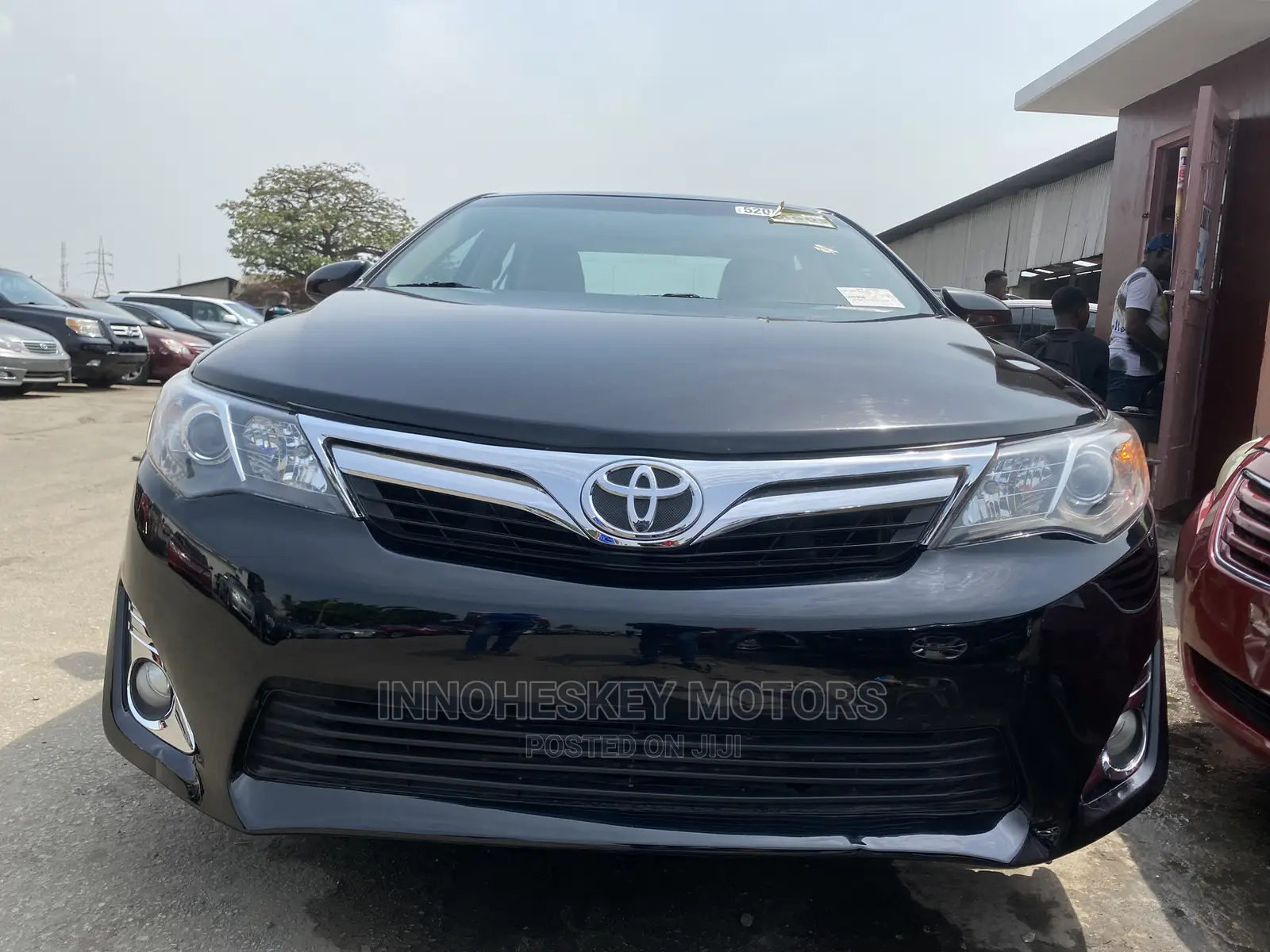 Toyota Camry XLE V6 4dr Sedan (3.5L 6cyl 6A) 2013 Black