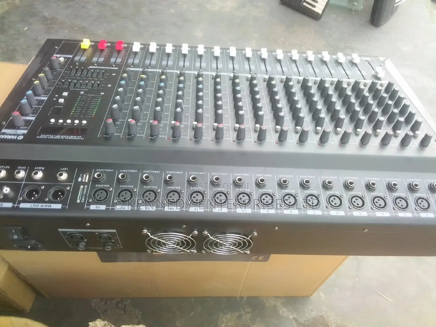 16 Channels Professional Powered Mixer