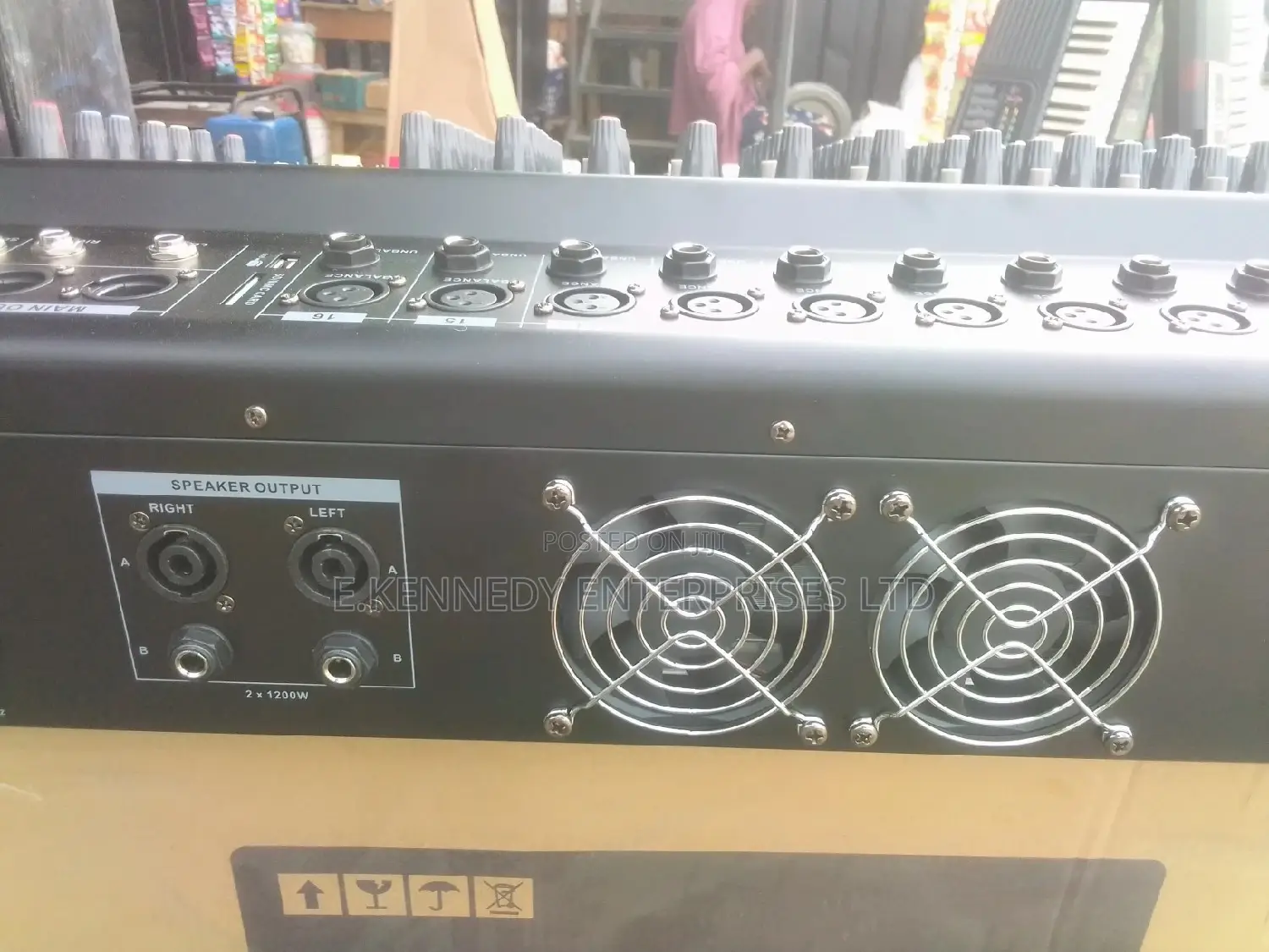 16 Channels Professional Powered Mixer