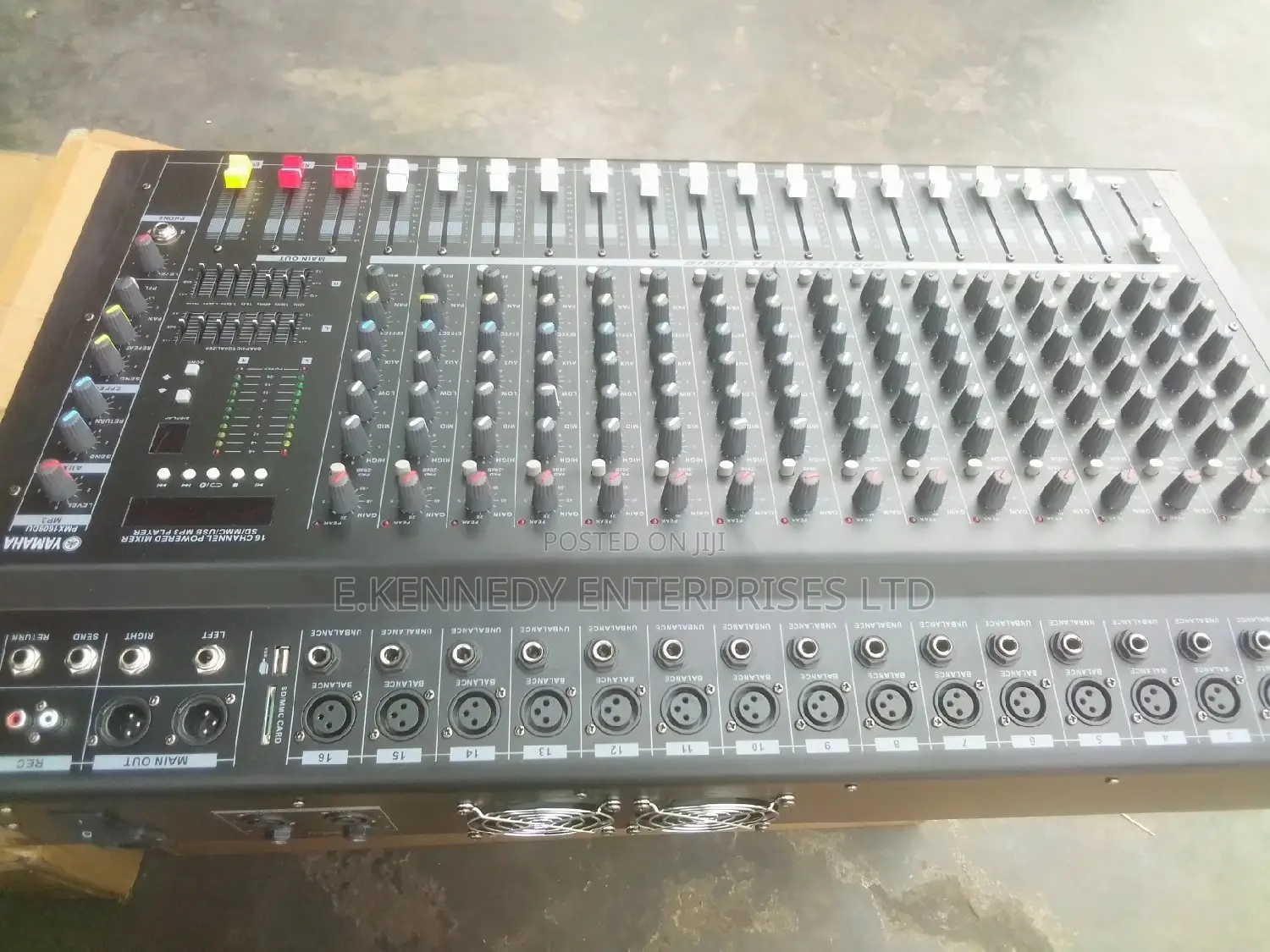 16 Channels Professional Powered Mixer