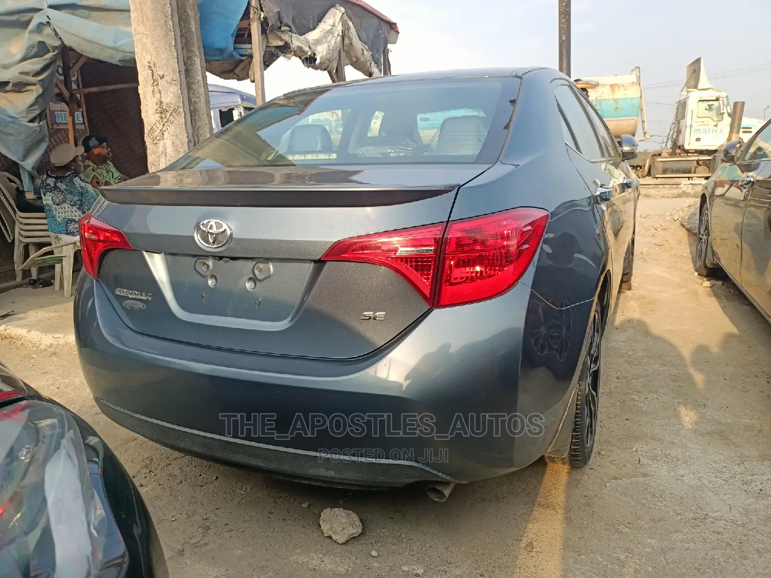 Toyota Corolla SE (1.8L 4cyl 6M) 2018 Gray