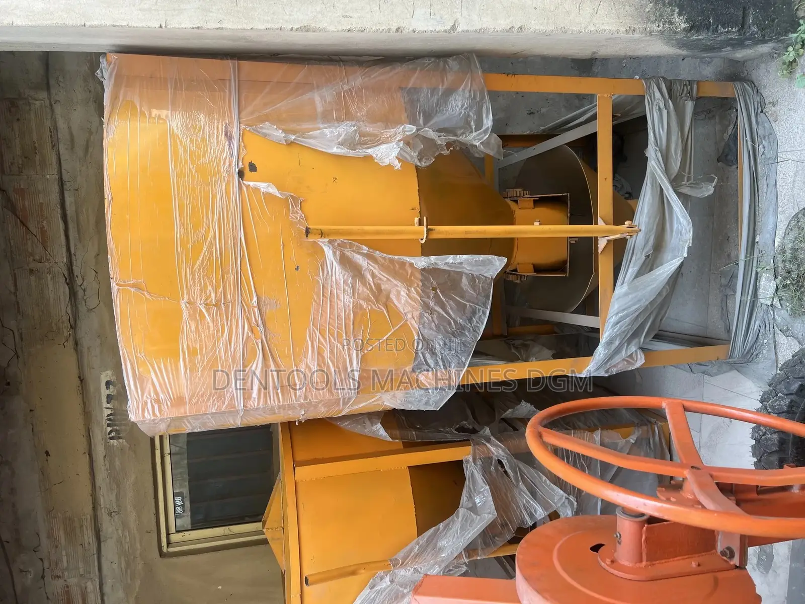 Concrete Bucket 1000L