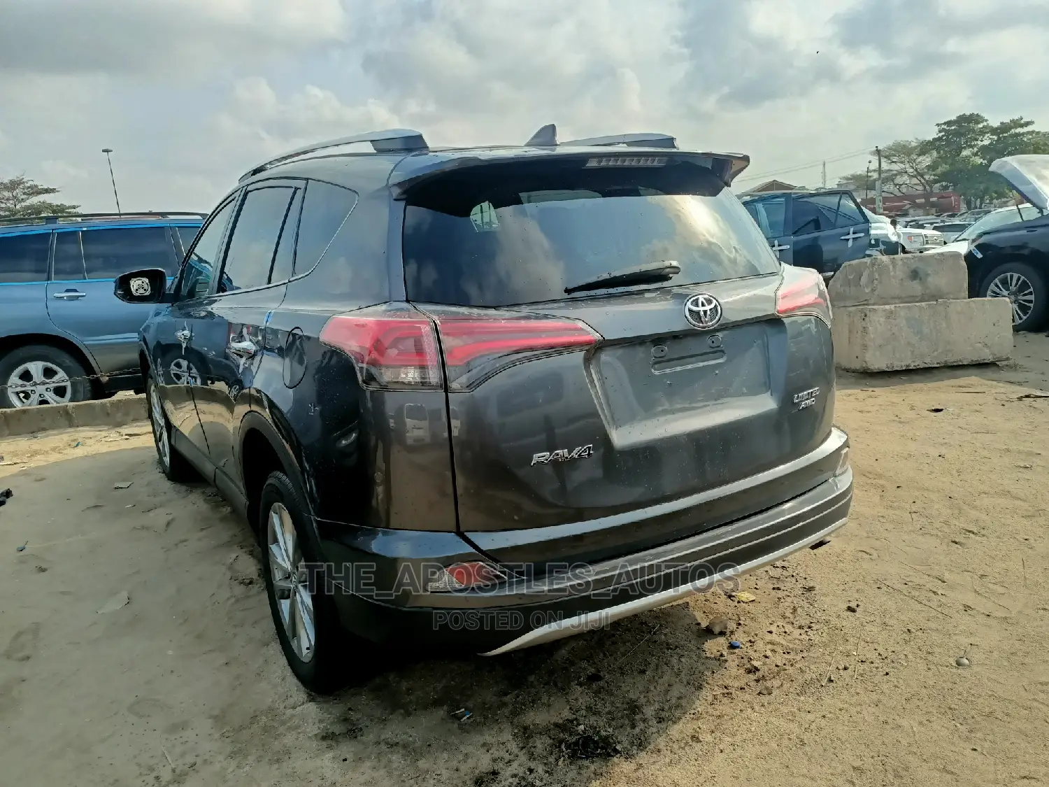 Toyota RAV4 Limited AWD (2.5L 4cyl 6A) 2016 Gray