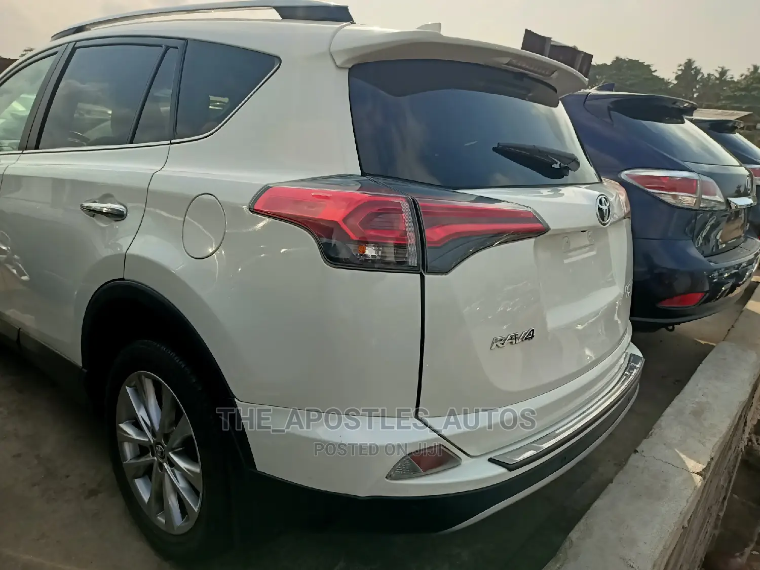 Toyota RAV4 2015 White