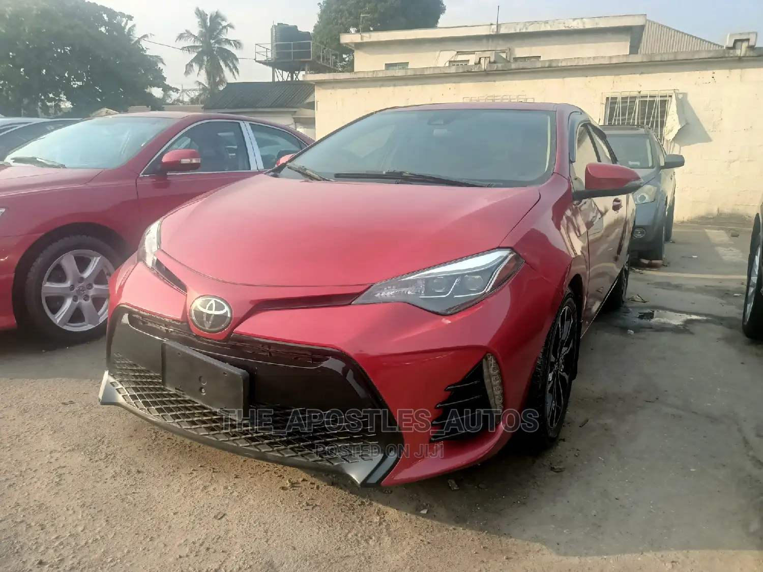 Toyota Corolla SE (1.8L 4cyl 2A) 2018 Red