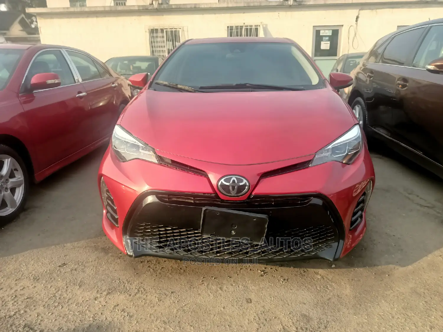 Toyota Corolla SE (1.8L 4cyl 2A) 2018 Red