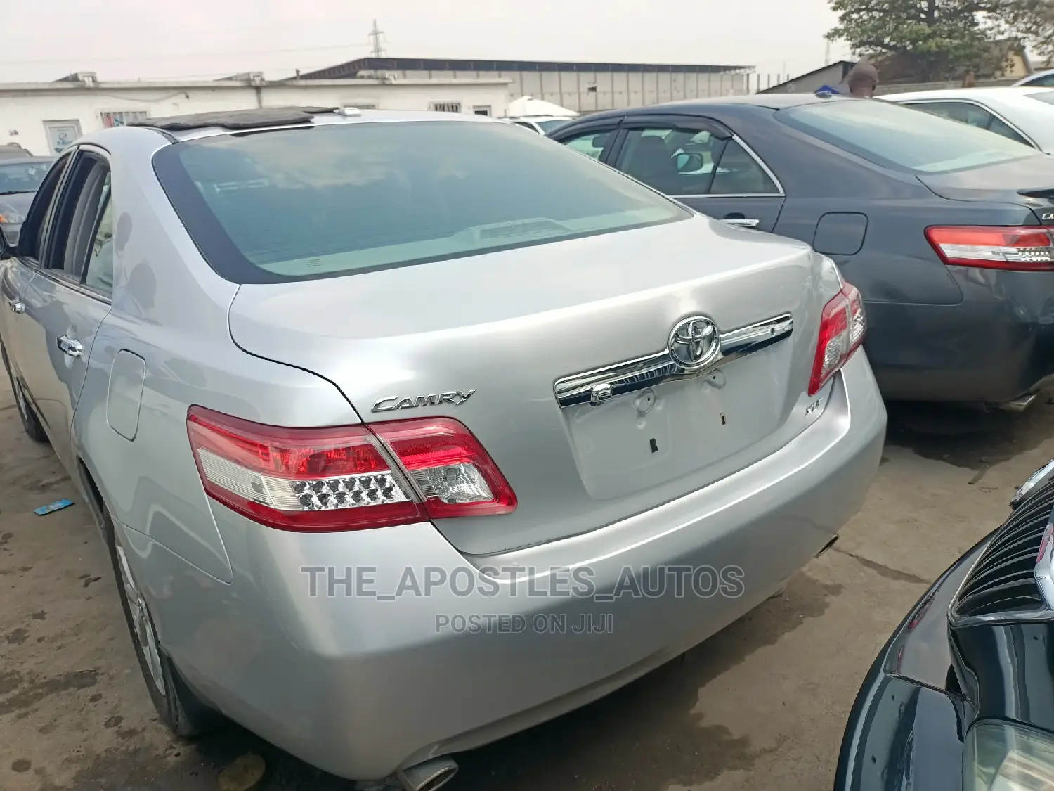 Toyota Camry 2010 Silver
