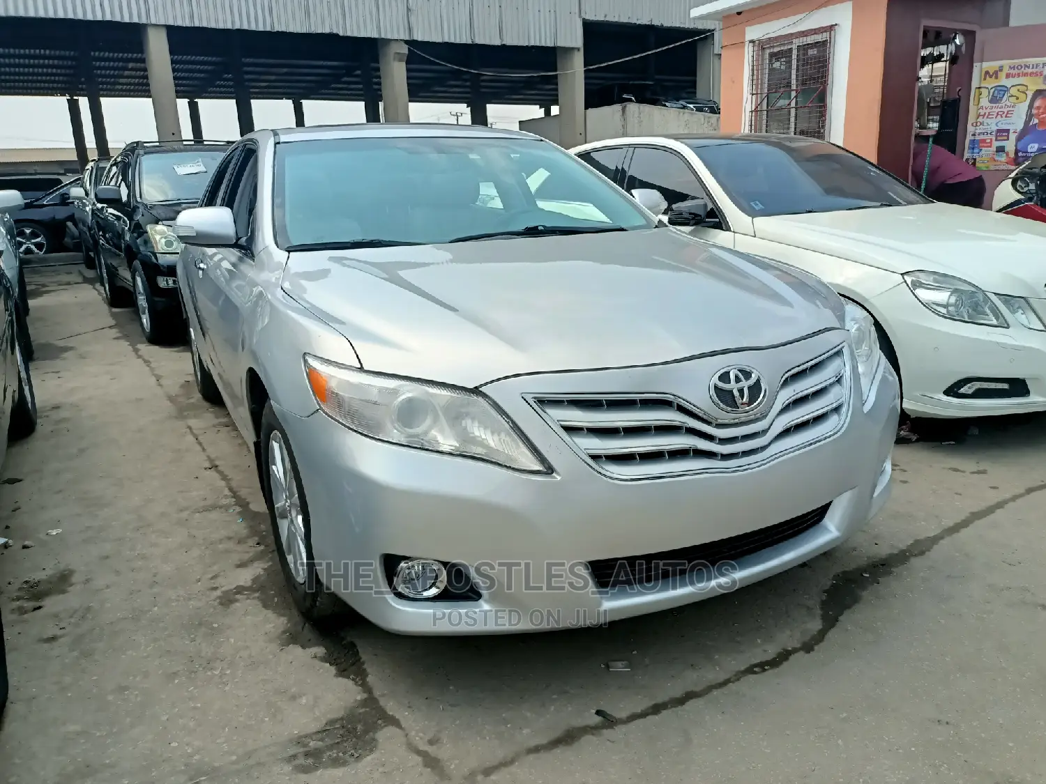 Toyota Camry 2010 Silver
