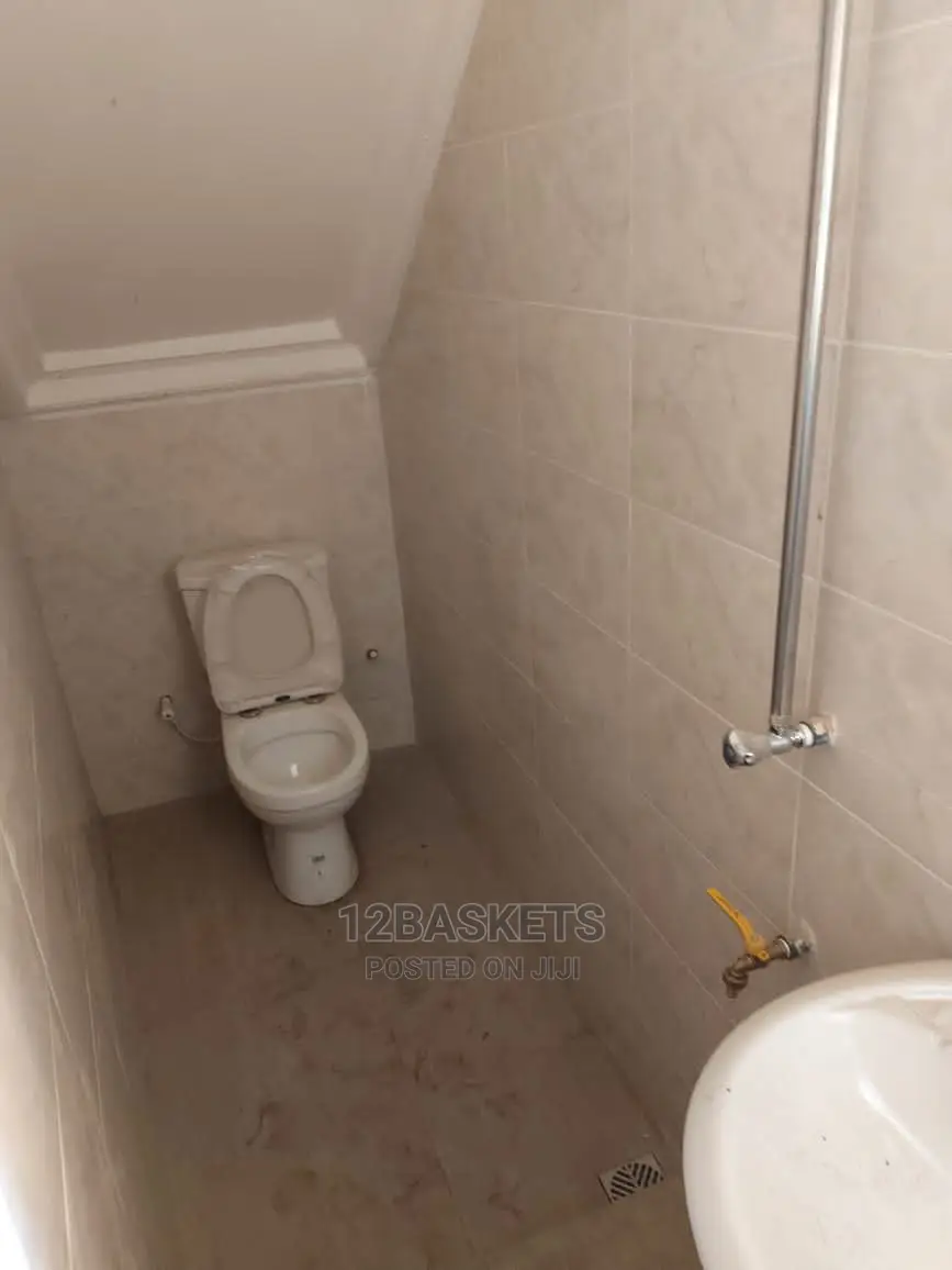 Furnished 2bdrm Block of Flats in Isheri North Brooks for rent