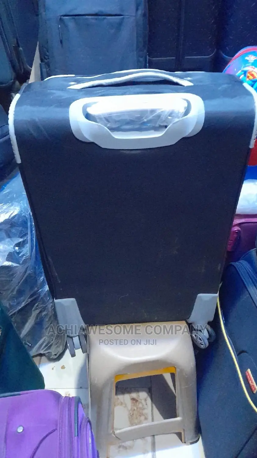 Good Quality Travelling Box, 24inchs.