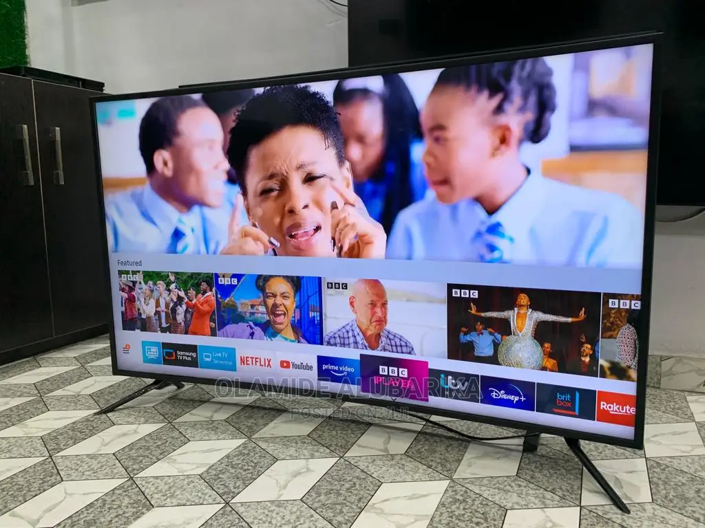 Samsung 43nu7300 Uhd Curved Smart HDR TV