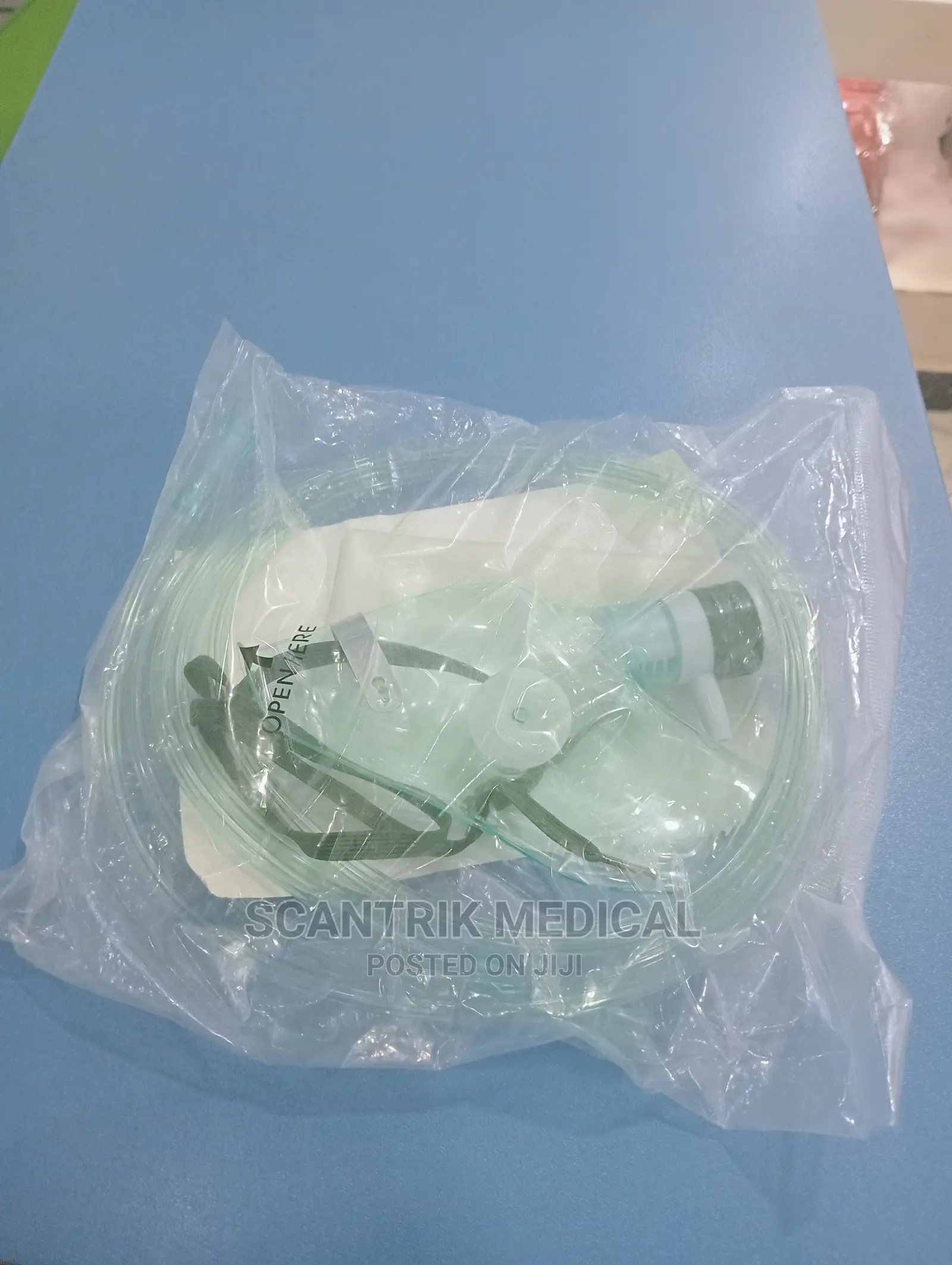 Oxygen Mask With Elastic Strap With 1.6m Oxygen Tubing