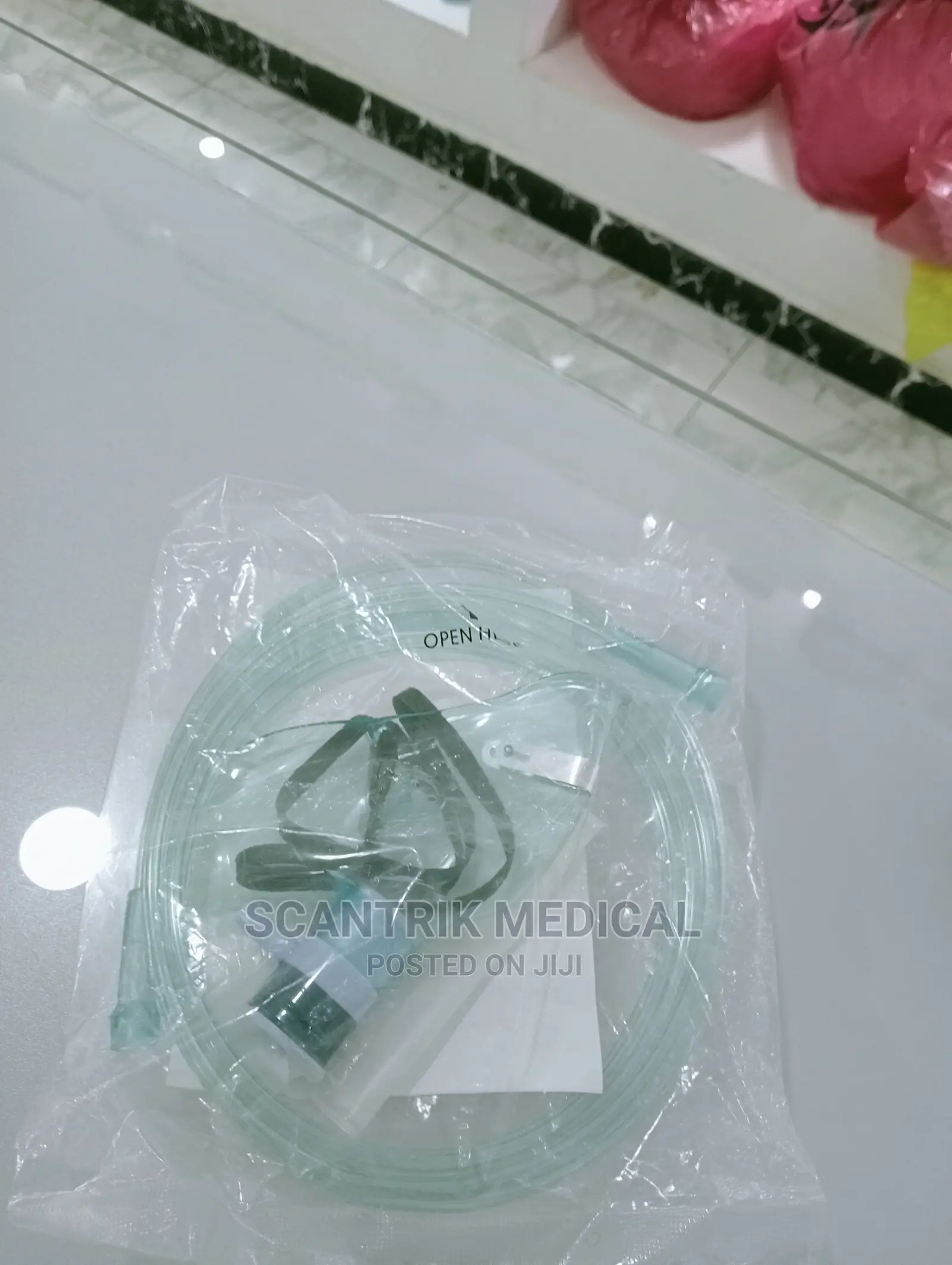 Portable Oxygen Mask, With Strap, Child