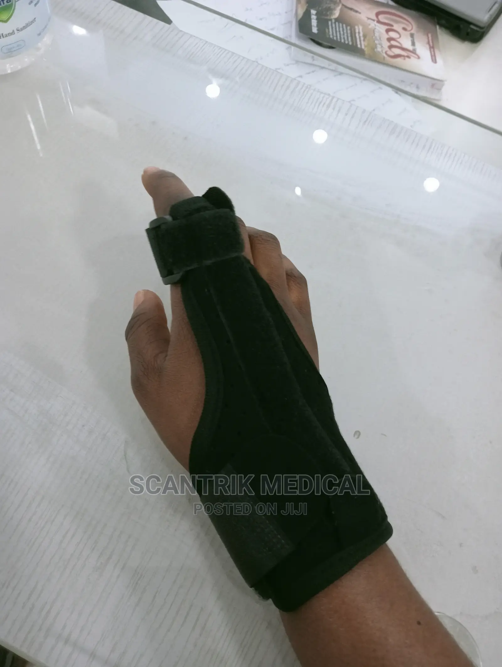 Comfortable Thumb Splint Straighten Brace