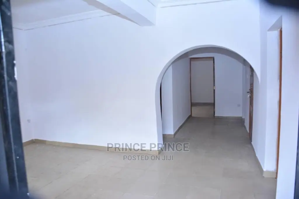 3bdrm Block of Flats in Surulere for sale