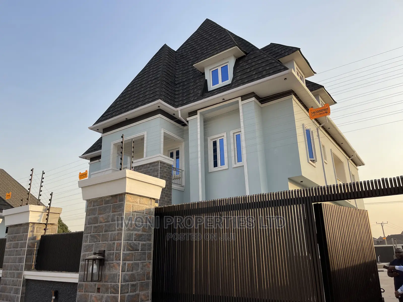 6bdrm Duplex in Efab, Gwarinpa for Sale