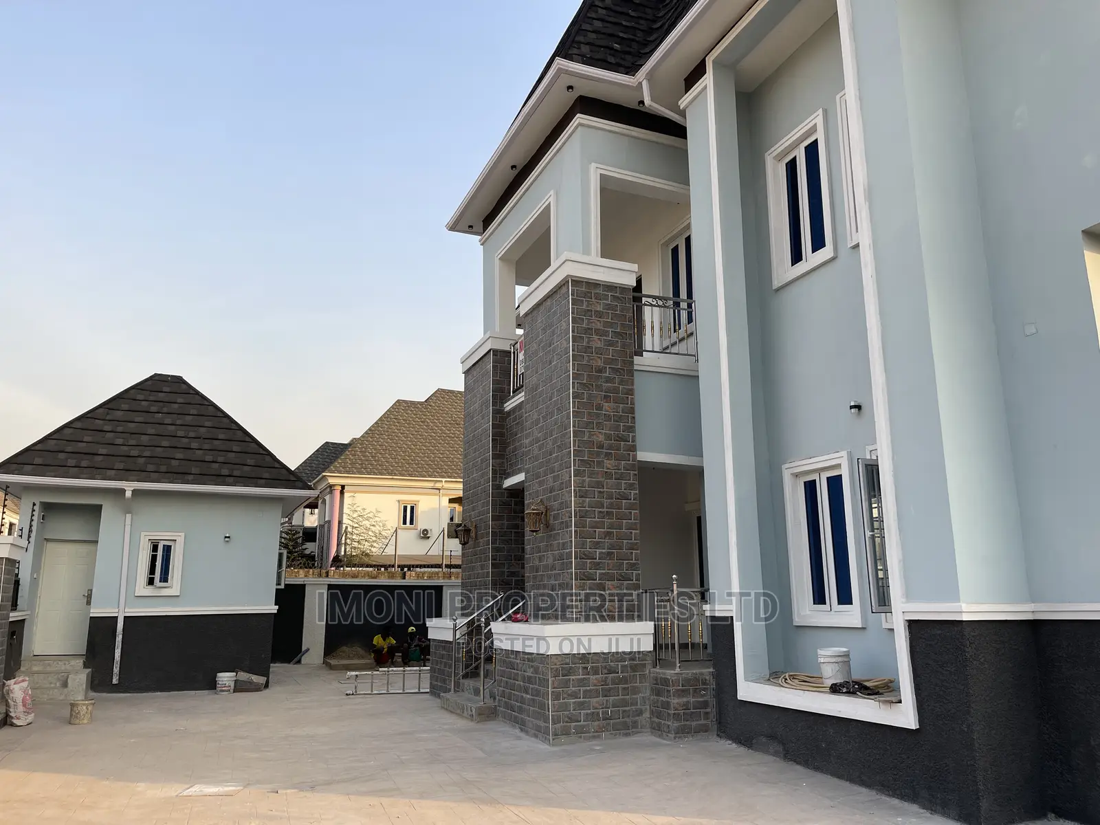 6bdrm Duplex in Efab, Gwarinpa for Sale